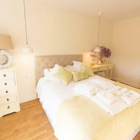 Elia's Home. Apartament Ourense
